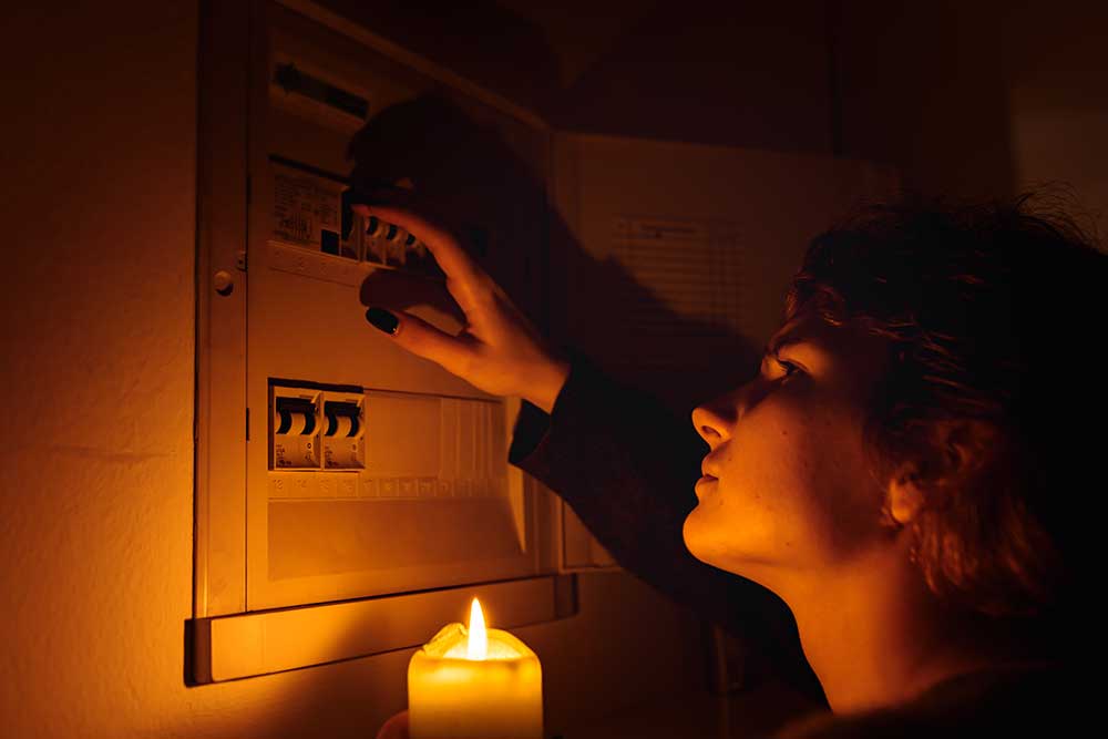 electric-meter-failure-blackout-no-electricity-2025-03-07-13-42-39-utc.jpg