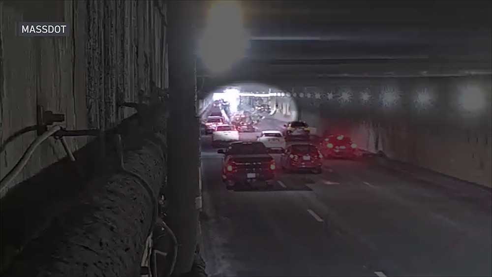 Prudential-Tunnel-Boston-concrete-fall--Video,-Mass.-Pike-traffic-–-NBC-Boston.ts_000002969.jpg
