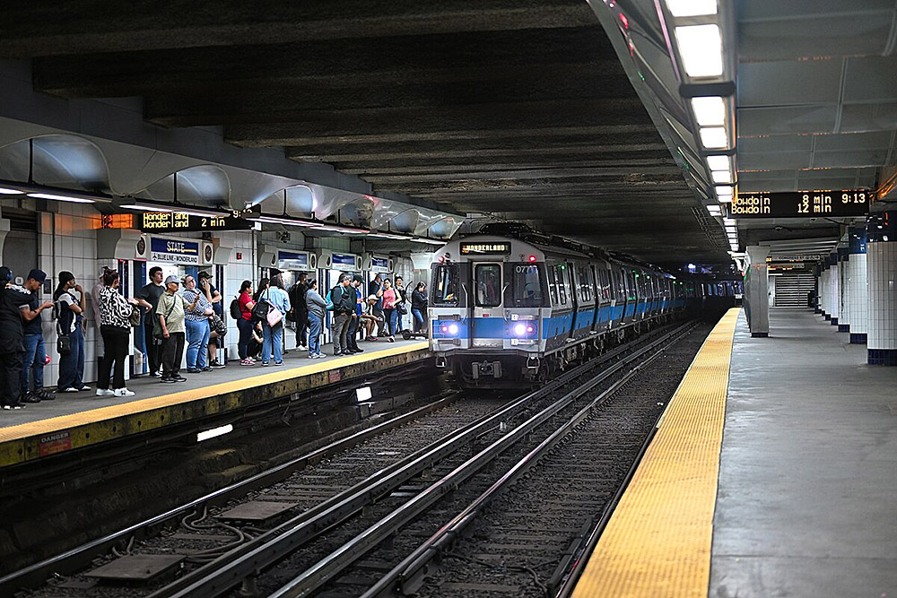 1200px-MBTA_Blue_Line_train_at_S.jpg